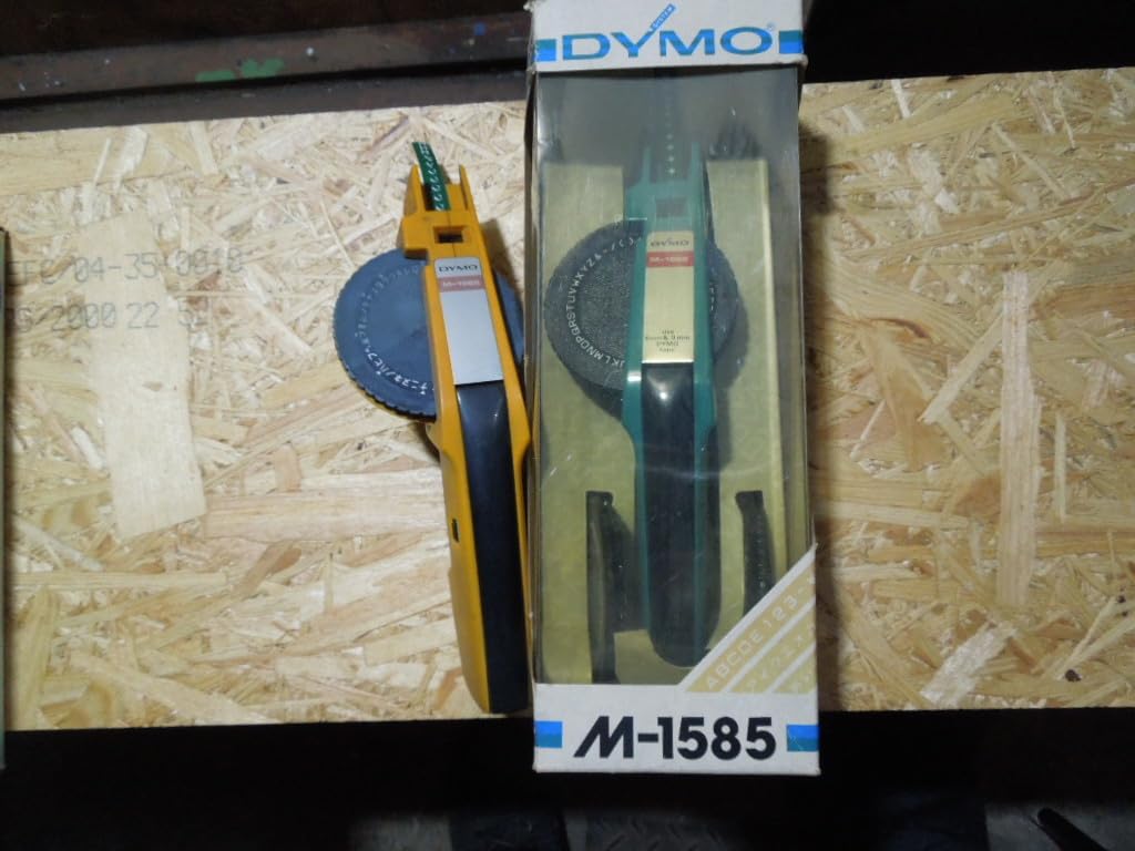 Amazon.co.jp: ダイモ テープライター レトロ M-1585 : 文房具 Amazon.co.jp: ダイモ テープライター レトロ M-1585 : 文房具